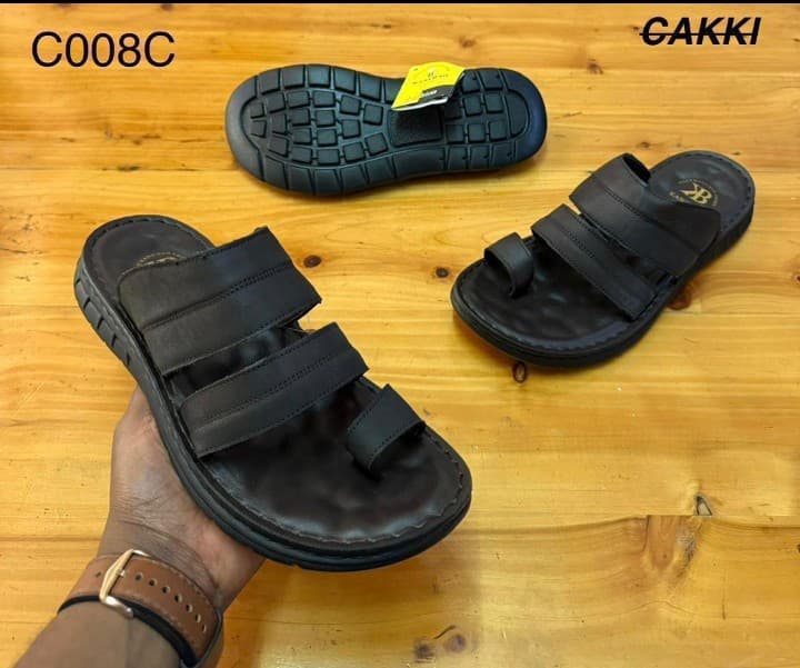 CAKKI Toe-Ring Double-Strap Sandal
